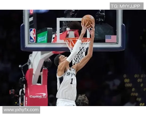 文班亚马新赛季表现惊艳场均数据领跑新秀群体引发热议